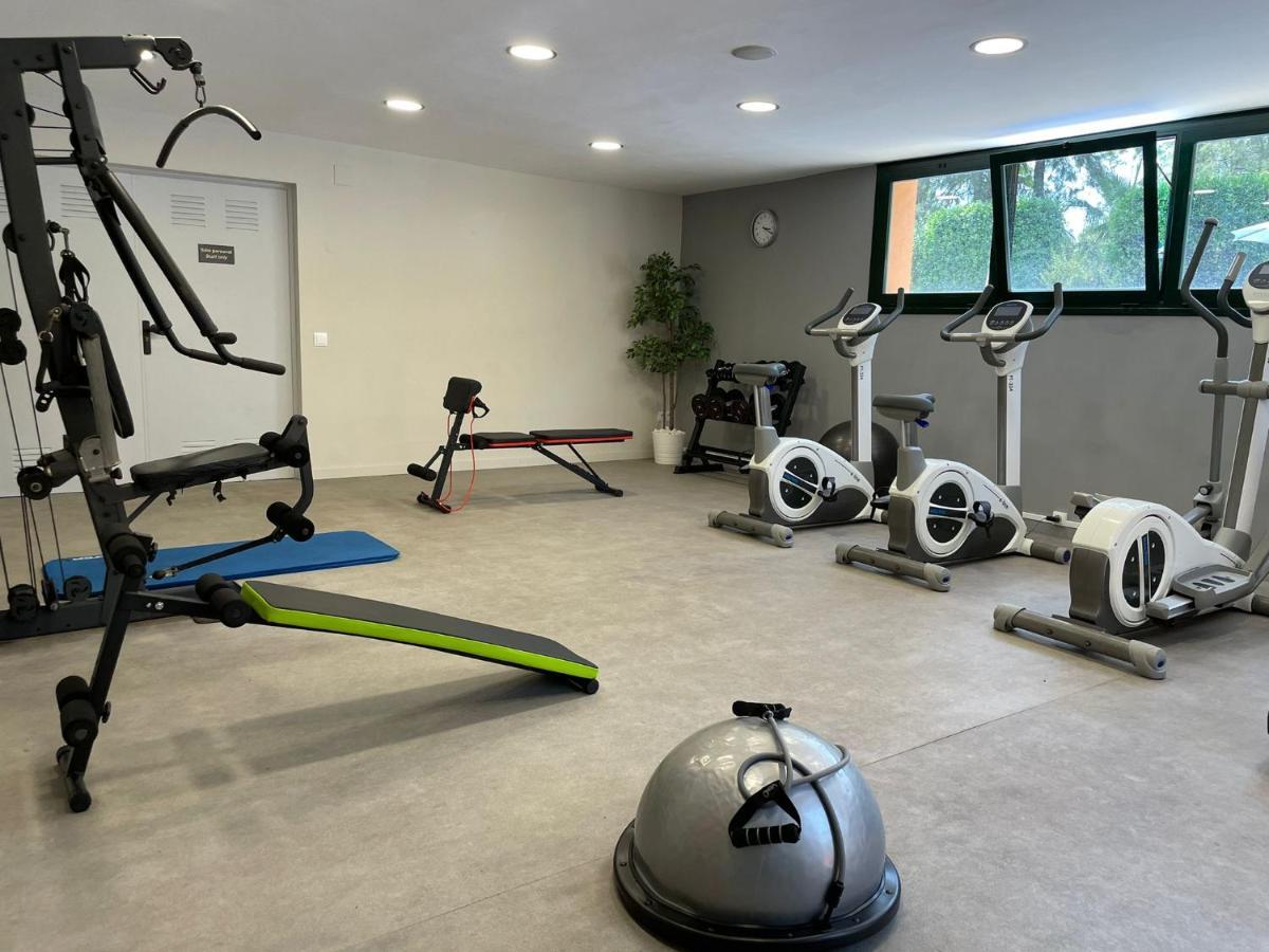 Aparthotel Sunclub 萨洛 外观 照片
