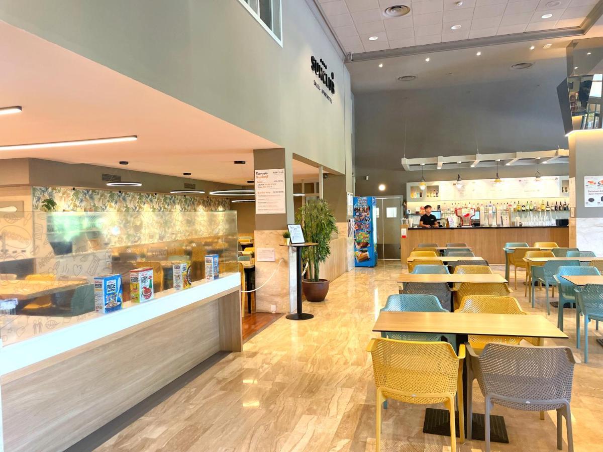 Aparthotel Sunclub 萨洛 外观 照片