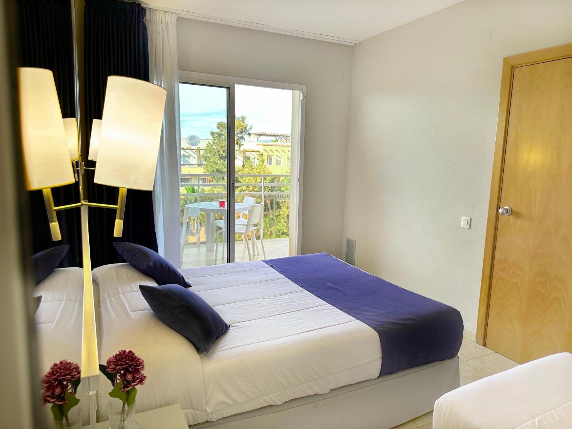 Aparthotel Sunclub 萨洛 外观 照片