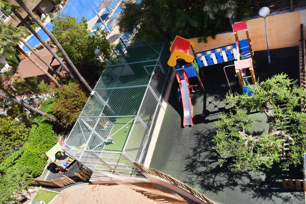 Aparthotel Sunclub 萨洛 外观 照片